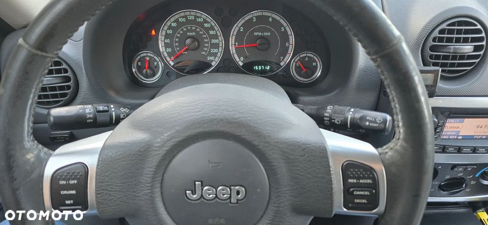 Jeep Cherokee 3.7L Limited - 8