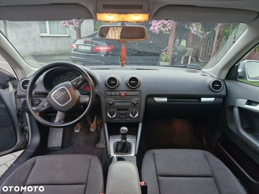 Audi A3 Sportback 2.0 TDI DPF Ambition - 9