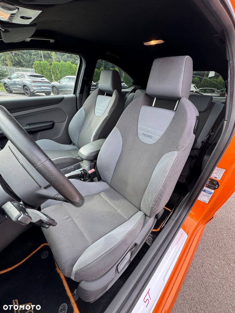Ford Focus - 7
