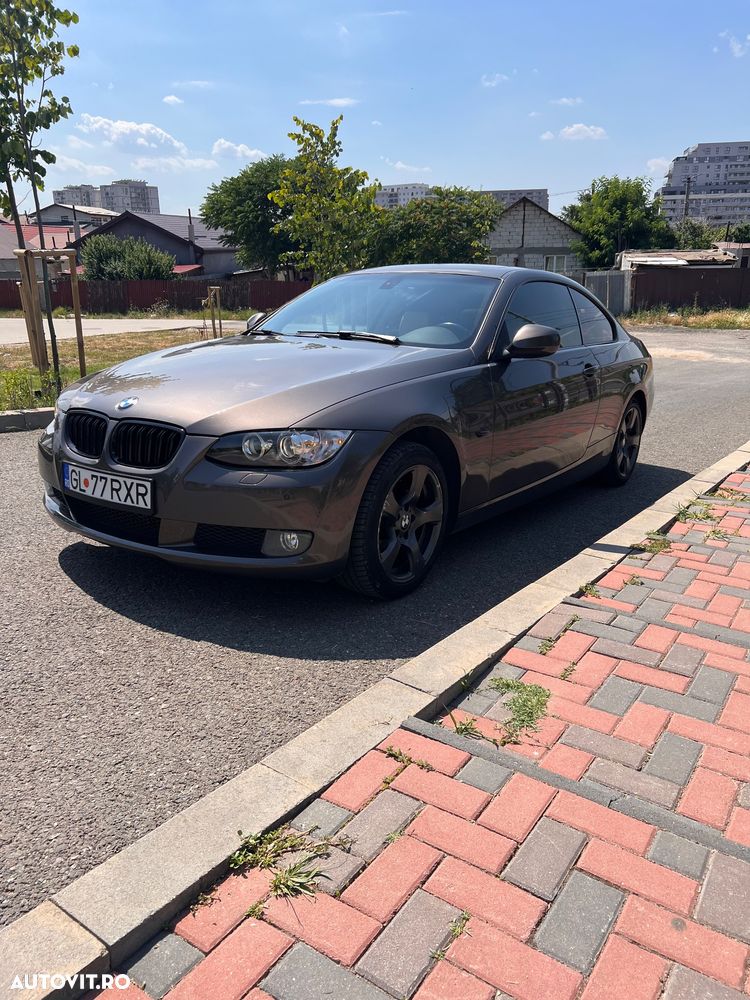BMW Seria 3 320i Aut. - 17