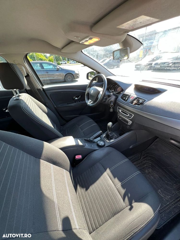 Renault Fluence 1.6 Dynamique - 9
