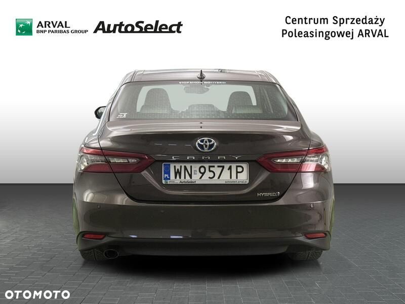Toyota Camry 2.5 Hybrid Comfort CVT - 6