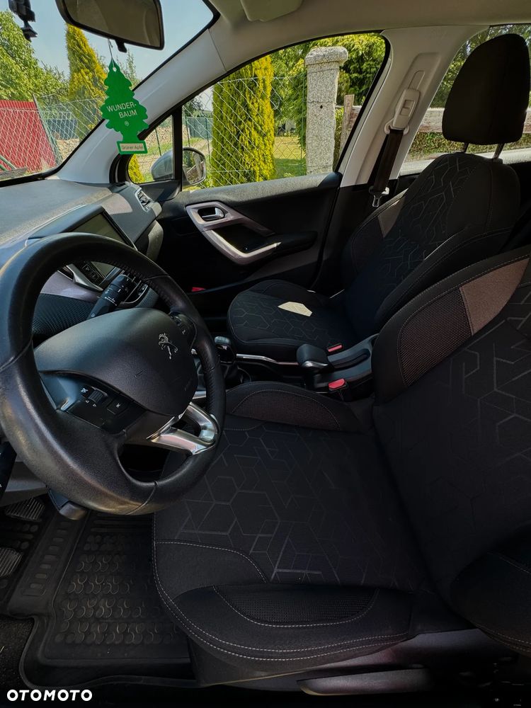 Peugeot 2008 - 7