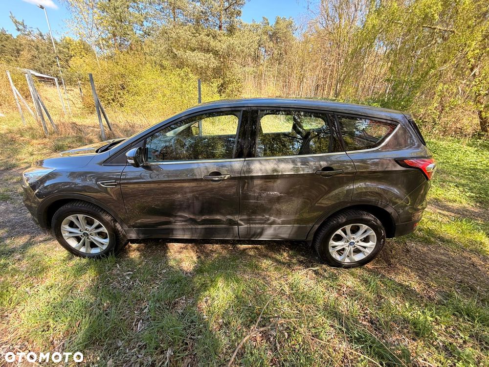 Ford Kuga - 2