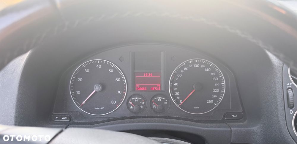 Volkswagen Golf Plus 1.6 Comfortline - 4