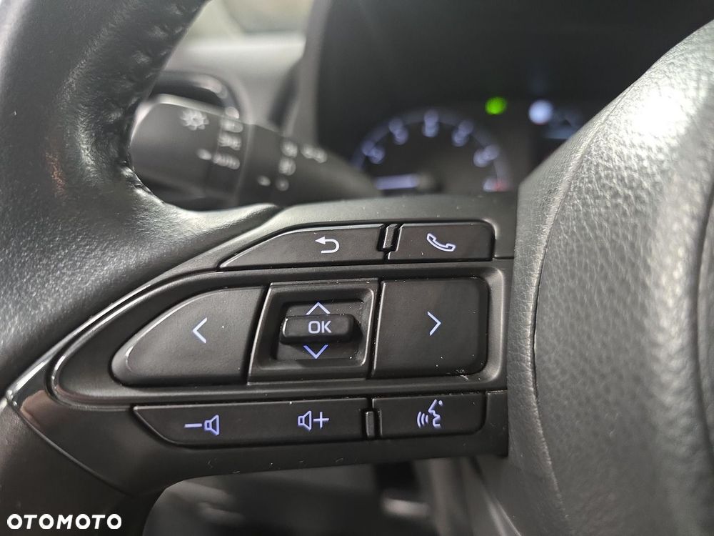 Toyota Yaris - 22