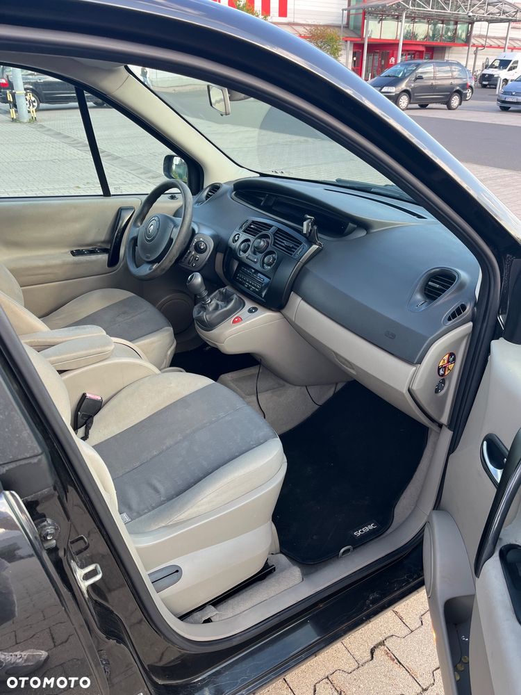 Renault Scenic 2.0 16V Expression - 8