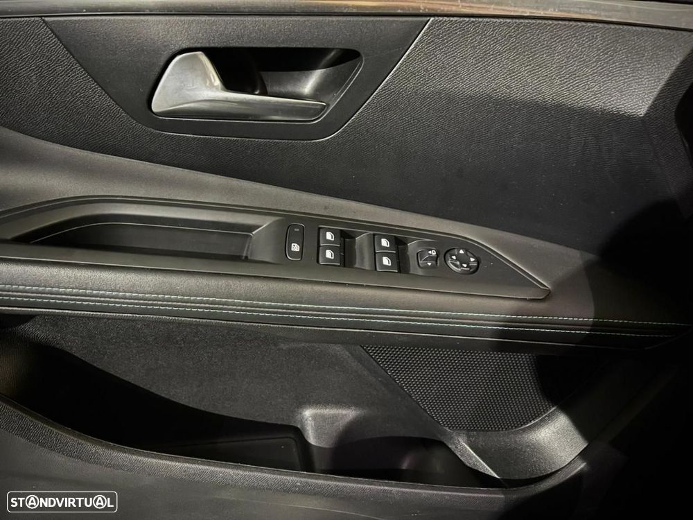 Peugeot 3008 1.6 Hybrid Allure Pack e-EAT8 - 14