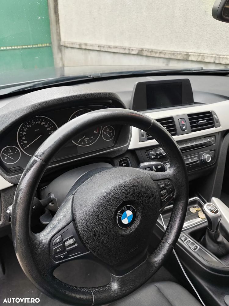 BMW Seria 3 318d - 9