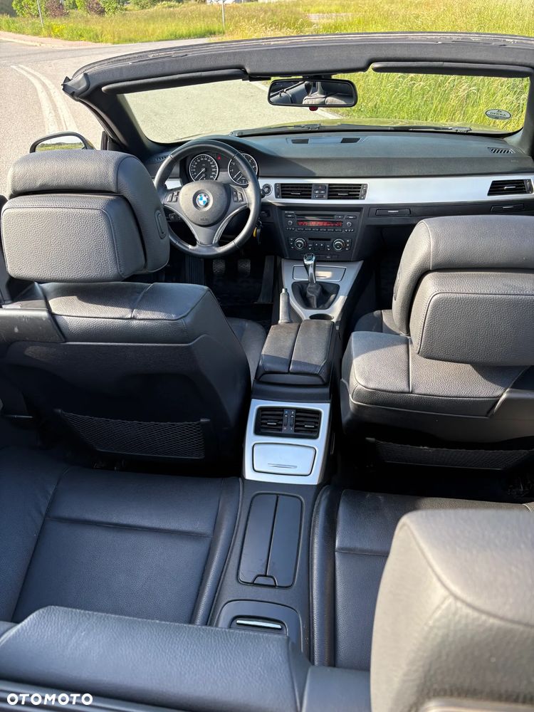 BMW Seria 3 320i - 11