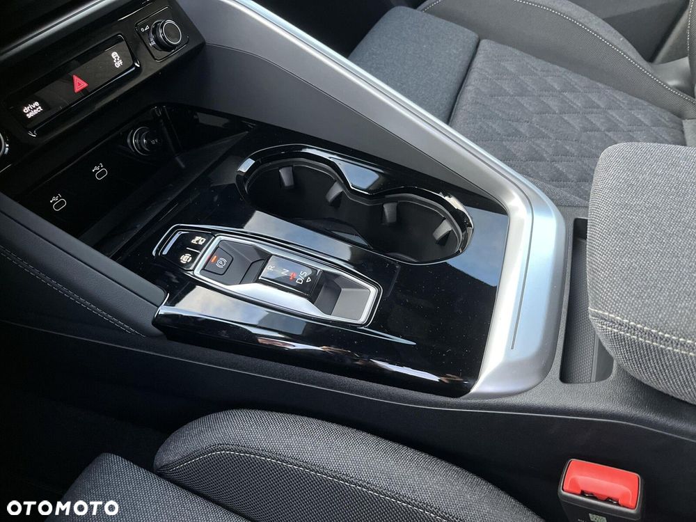 Audi Q5 Sportback - 14