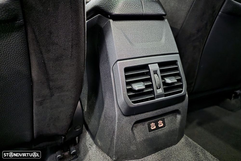 BMW M135i xDrive - 26