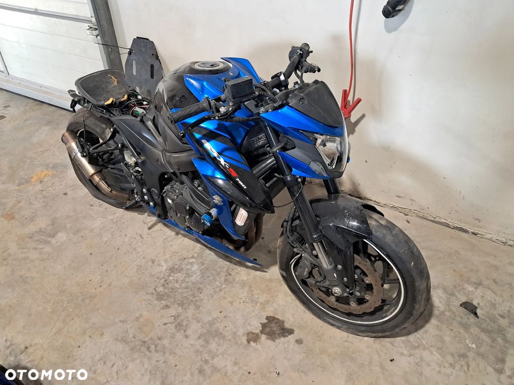 Suzuki GSX