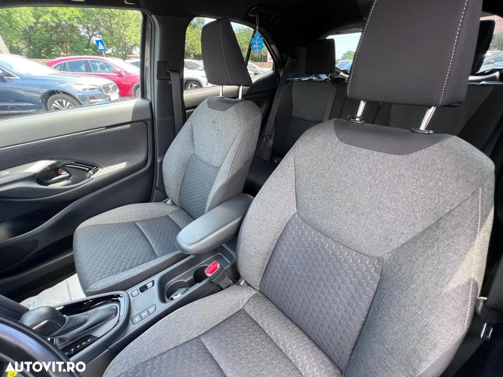 Toyota Yaris Cross 1.5 VVT-i HSD 4x2 Dynamic - 16