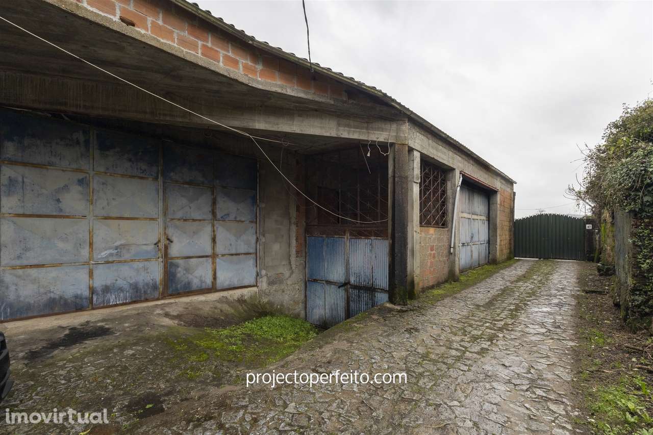 Armazém  Venda em Macieira de Cambra,Vale de Cambra - Grande imagem: 4/27