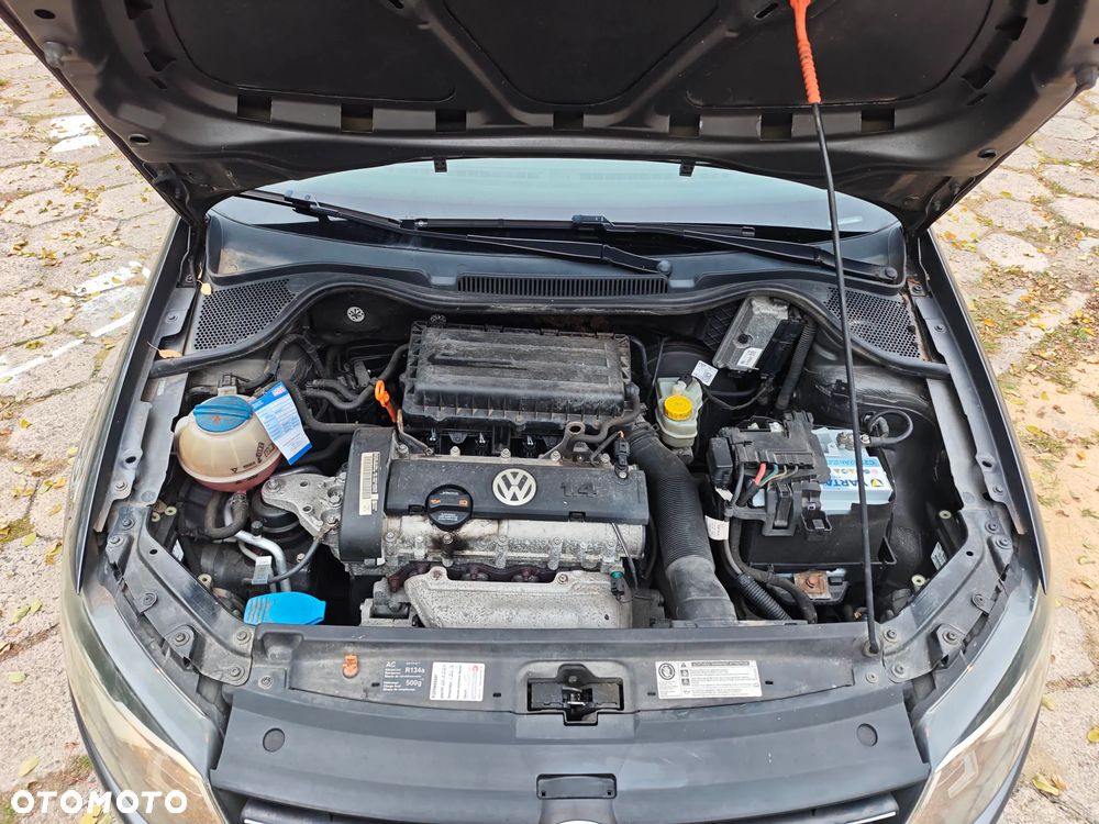 Volkswagen Polo 1.4 FSI Highline - 35