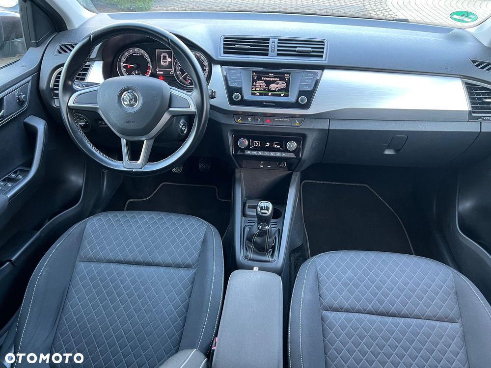 Skoda Fabia - 10