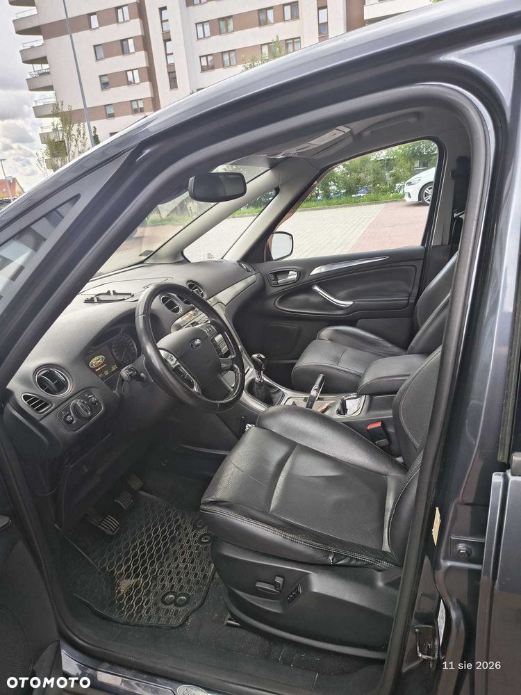 Ford Inny - 8