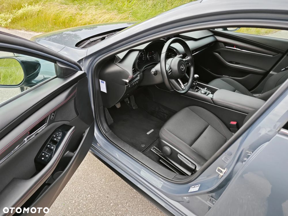 Mazda 3 e-SKYACTIV-G 2.0 M HYBRID 150 HOMURA - 16