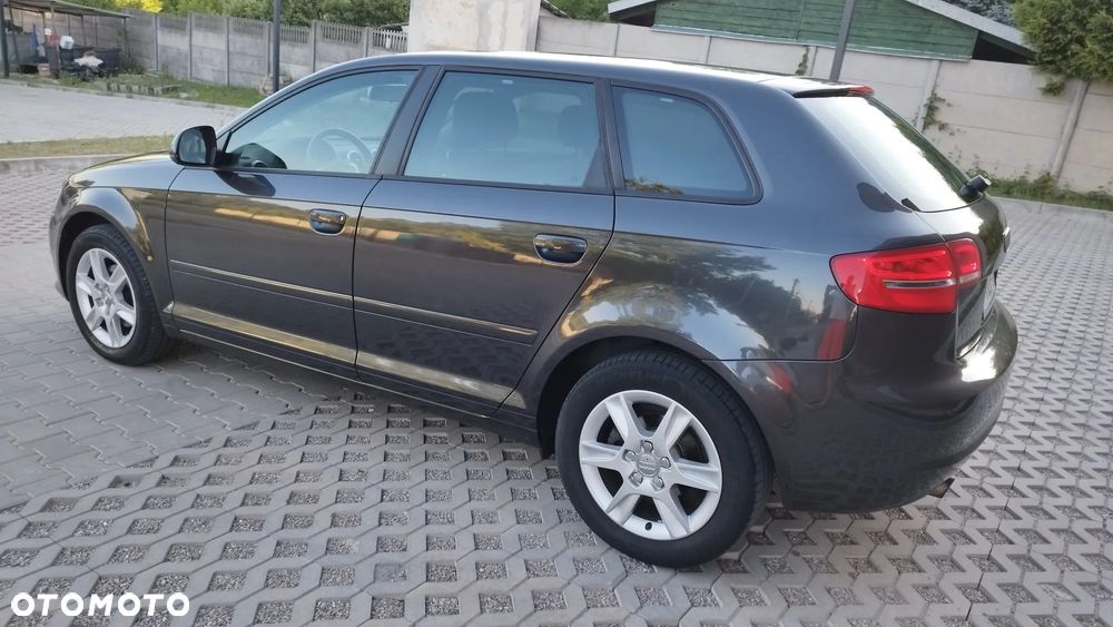 Audi A3 Sportback 1.6 Attraction - 22