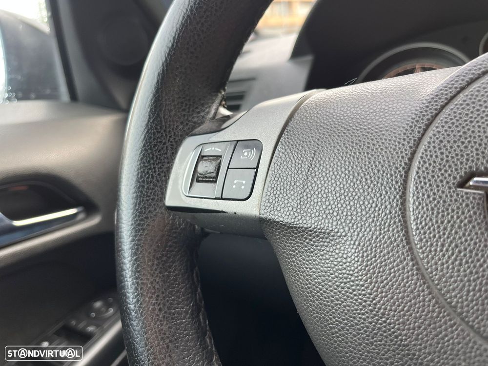 Opel Astra 1.7 CDTi Elegance - 21