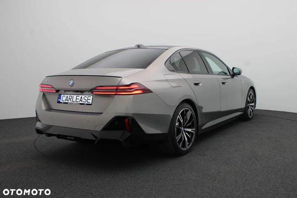 BMW i5 83.9kWh xDrive40 M Sport - 7