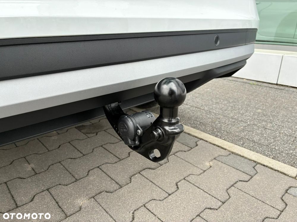 Volkswagen T-Roc - 29