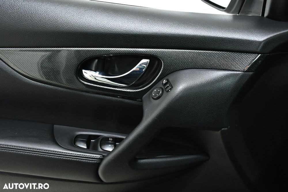 Nissan X-Trail 1.6 dCi N-Connecta - 23