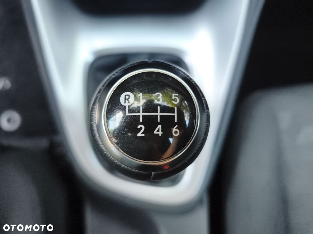 Toyota Yaris 1.5 Comfort - 23
