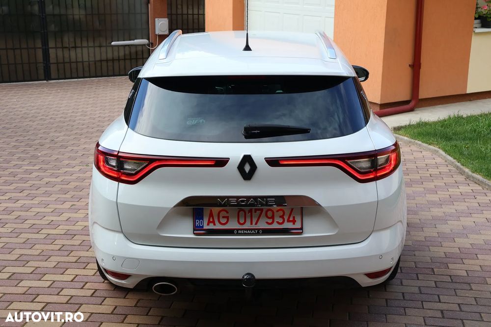 Renault Megane ENERGY dCi 110 Start & Stop Bose Edition - 9