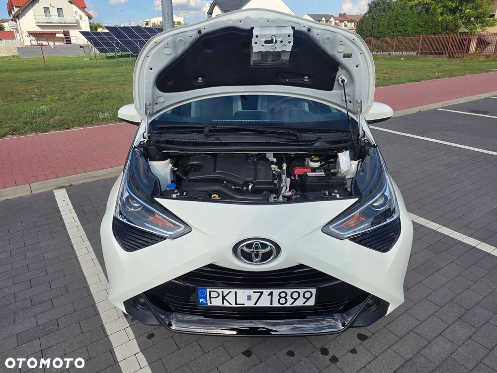 Toyota Aygo x-play touch - 23
