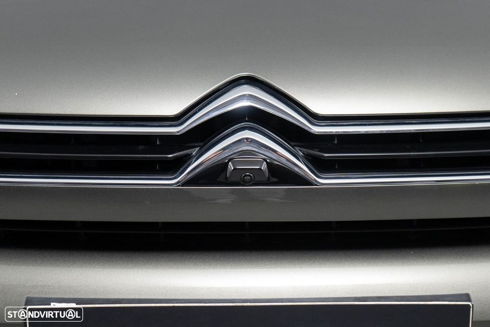 Citroën C5 X 1.6 Hybrid Shine Pack e-EAT8 - 17