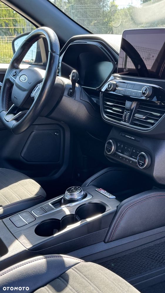 Ford Kuga 2.5P PHEV FWD ST-Line X - 14