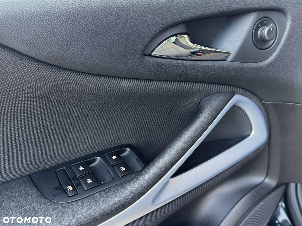 Opel Zafira Tourer 1.4 Turbo Business Edition - 19