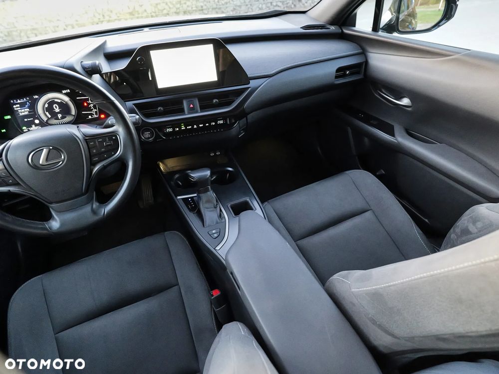 Lexus UX 250h GPF Elegance 2WD - 31