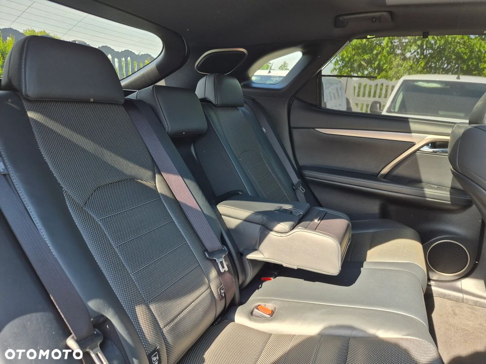Lexus RX 200t / 300 F Sport - 16