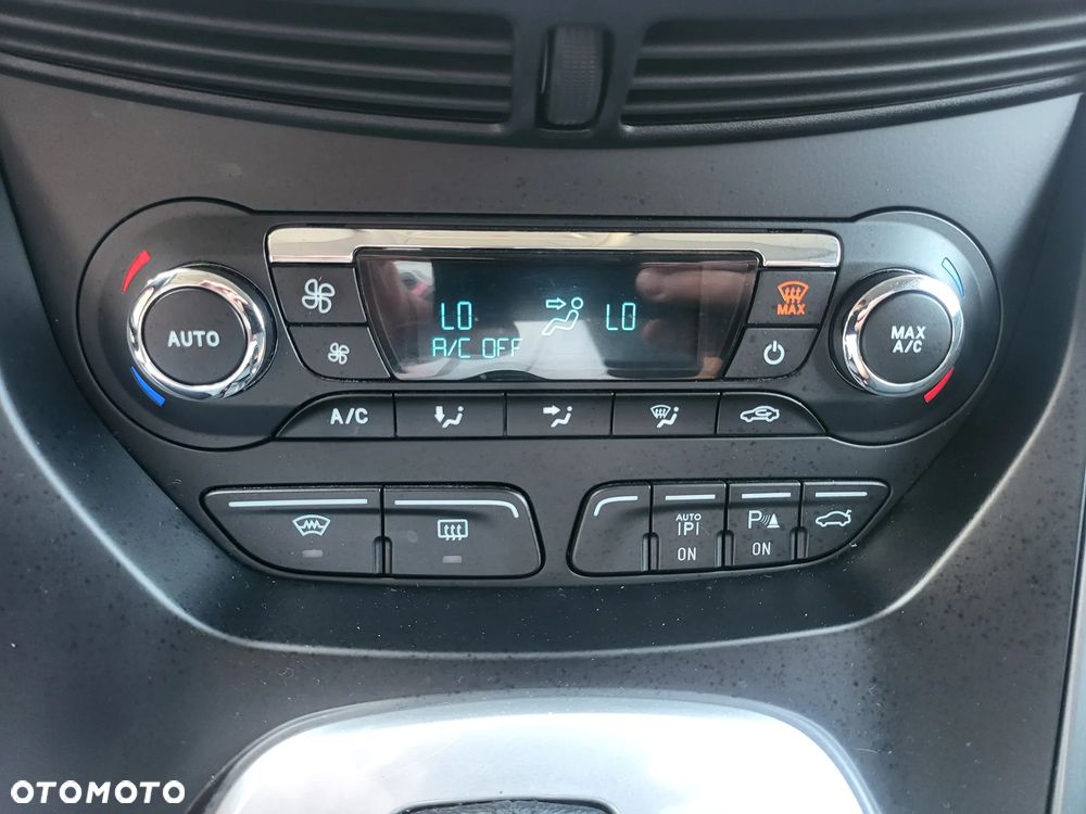 Ford Grand C-MAX 2.0 TDCi Titanium - 27