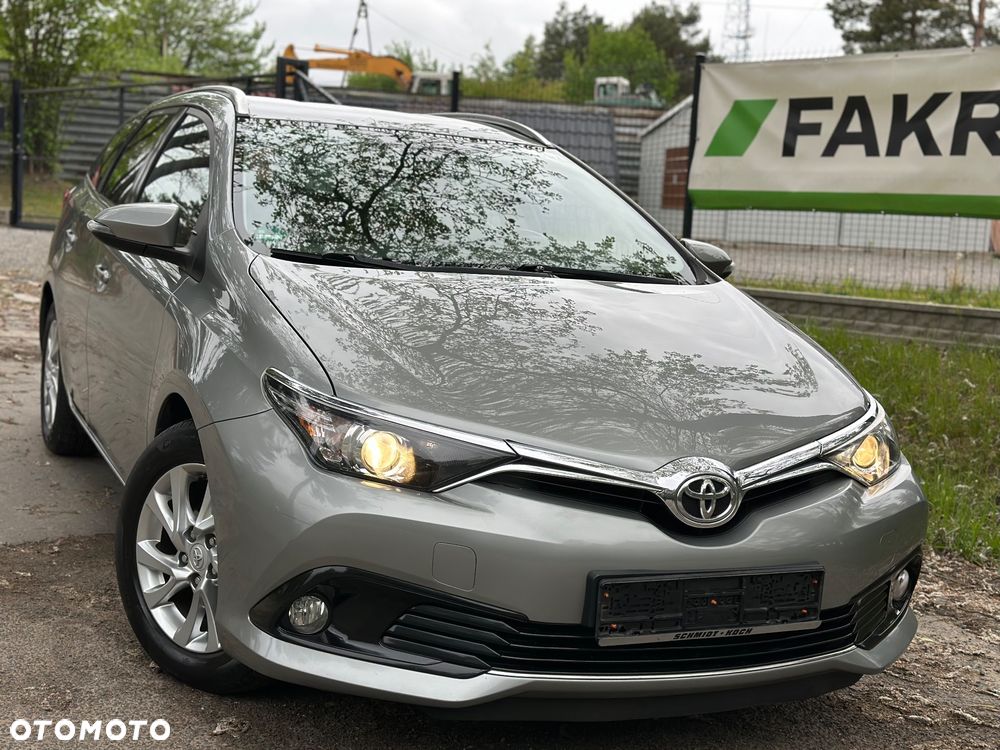 Toyota Auris 1.6 D-4D Premium - 14