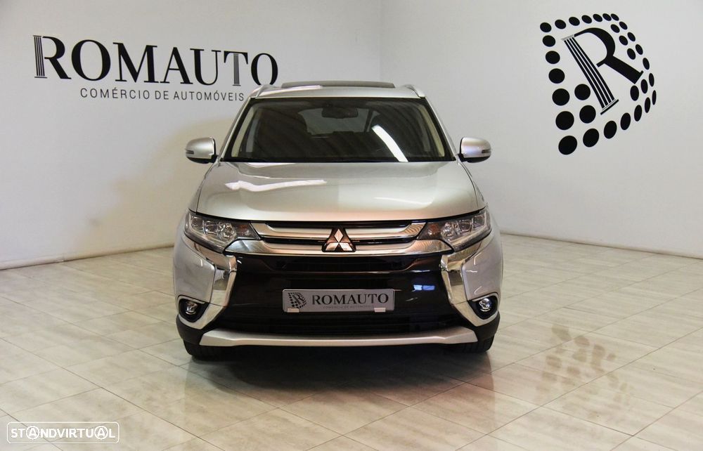 Mitsubishi Outlander 2.2 DI-D Intense - 3