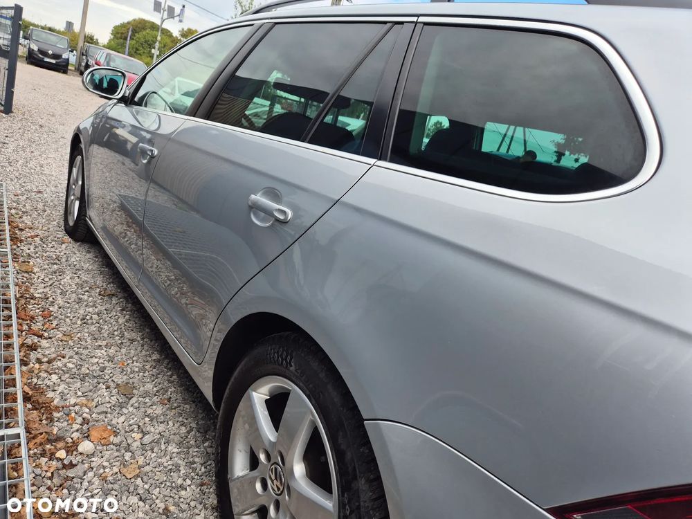 Volkswagen Golf Variant 1.6 TDI DPF Comfortline - 24