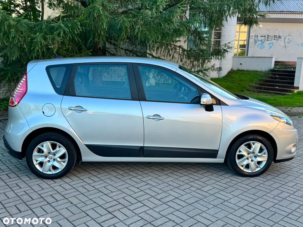 Renault Scenic 1.6 16V 110 TomTom Edition - 5