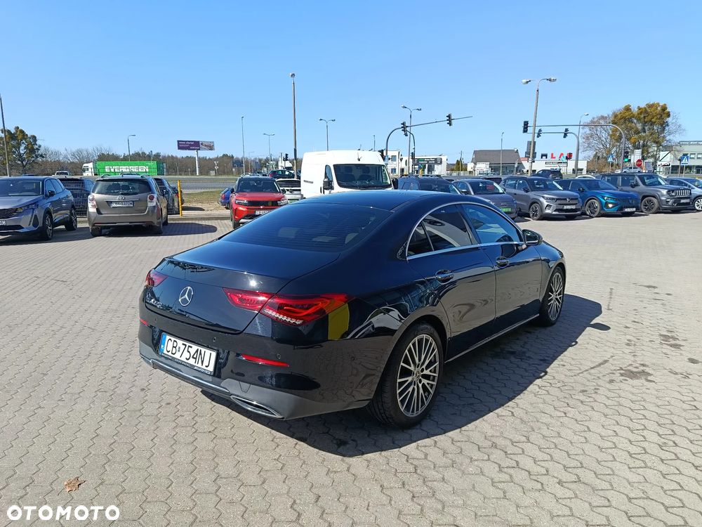 Mercedes-Benz CLA 220 Progressive 7G-DCT - 4