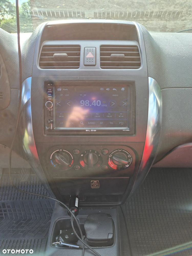 Suzuki SX4 - 9