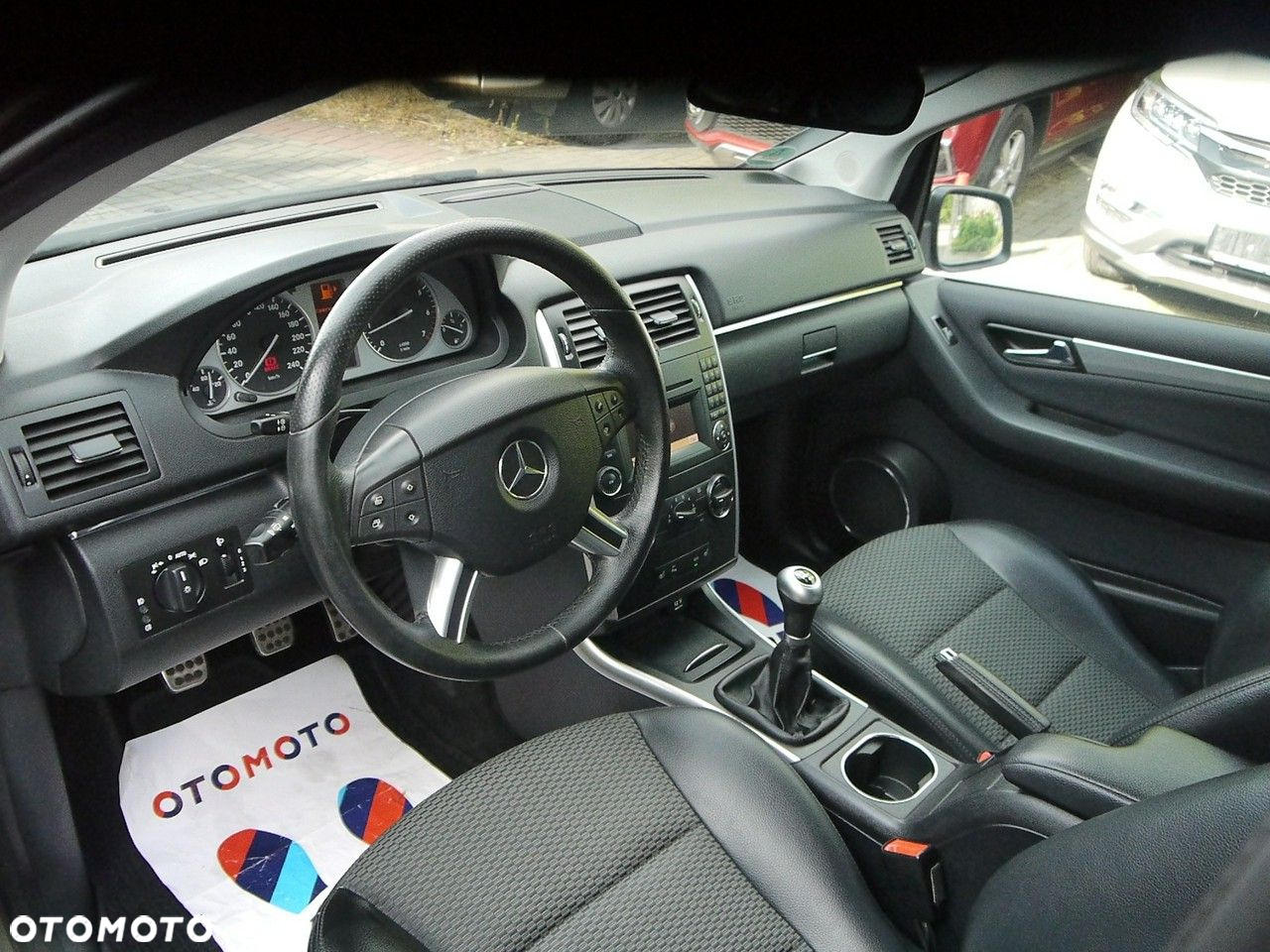 Mercedes-Benz Klasa B 180 BlueEFFICIENCY SPORT EDITION - 21