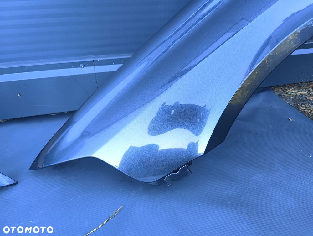 Renault Laguna II 2  BŁOTNIK PRAWY PRZEDNI PRZÓD lewy przedni przód kod lakieru TEB66 - 9