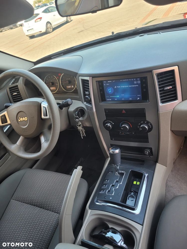 Jeep Grand Cherokee 3.7 4x2 Laredo - 15