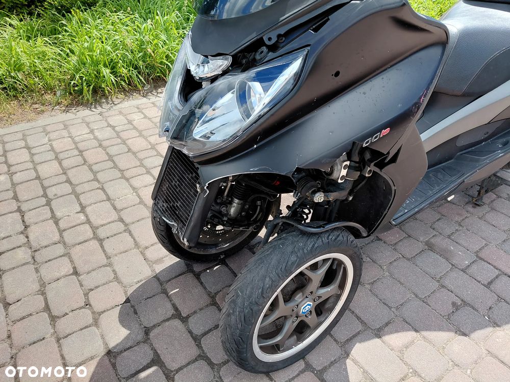 Piaggio MP-3 - 9