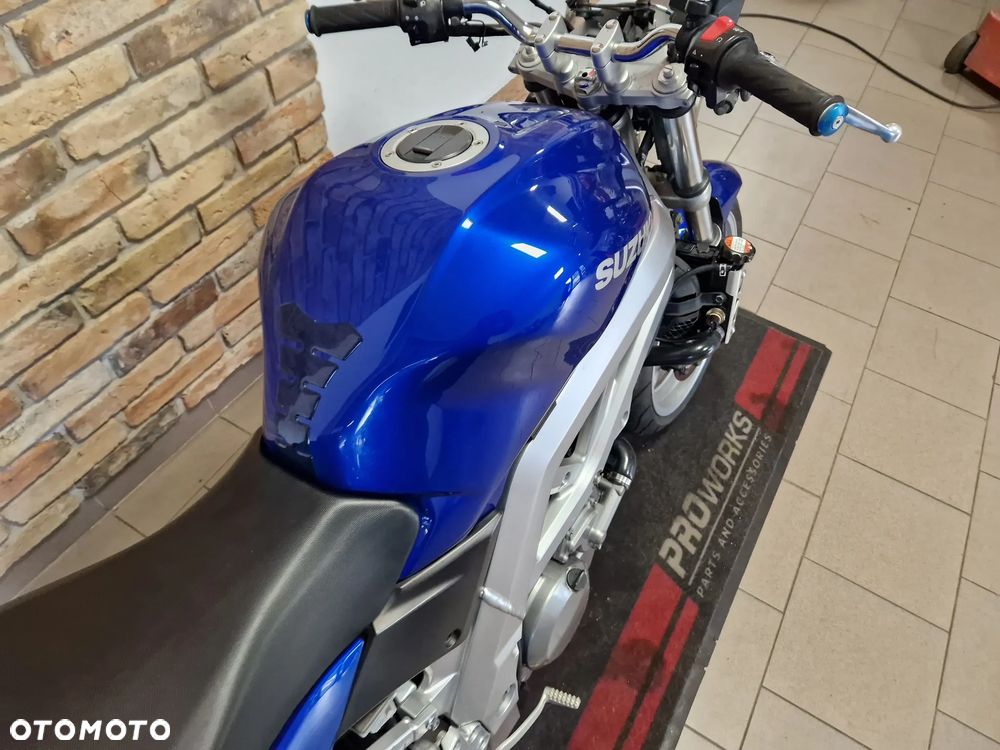 Suzuki SV - 20