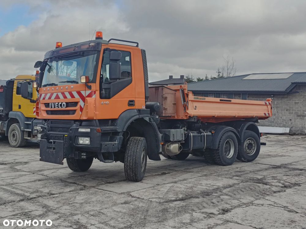 Iveco TRAKKER 410 6x4 / 6x6 Wywrotka / Piaskarka - 9