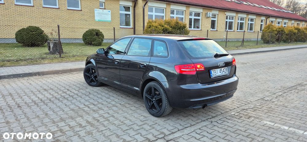 Audi A3 Sportback - 6